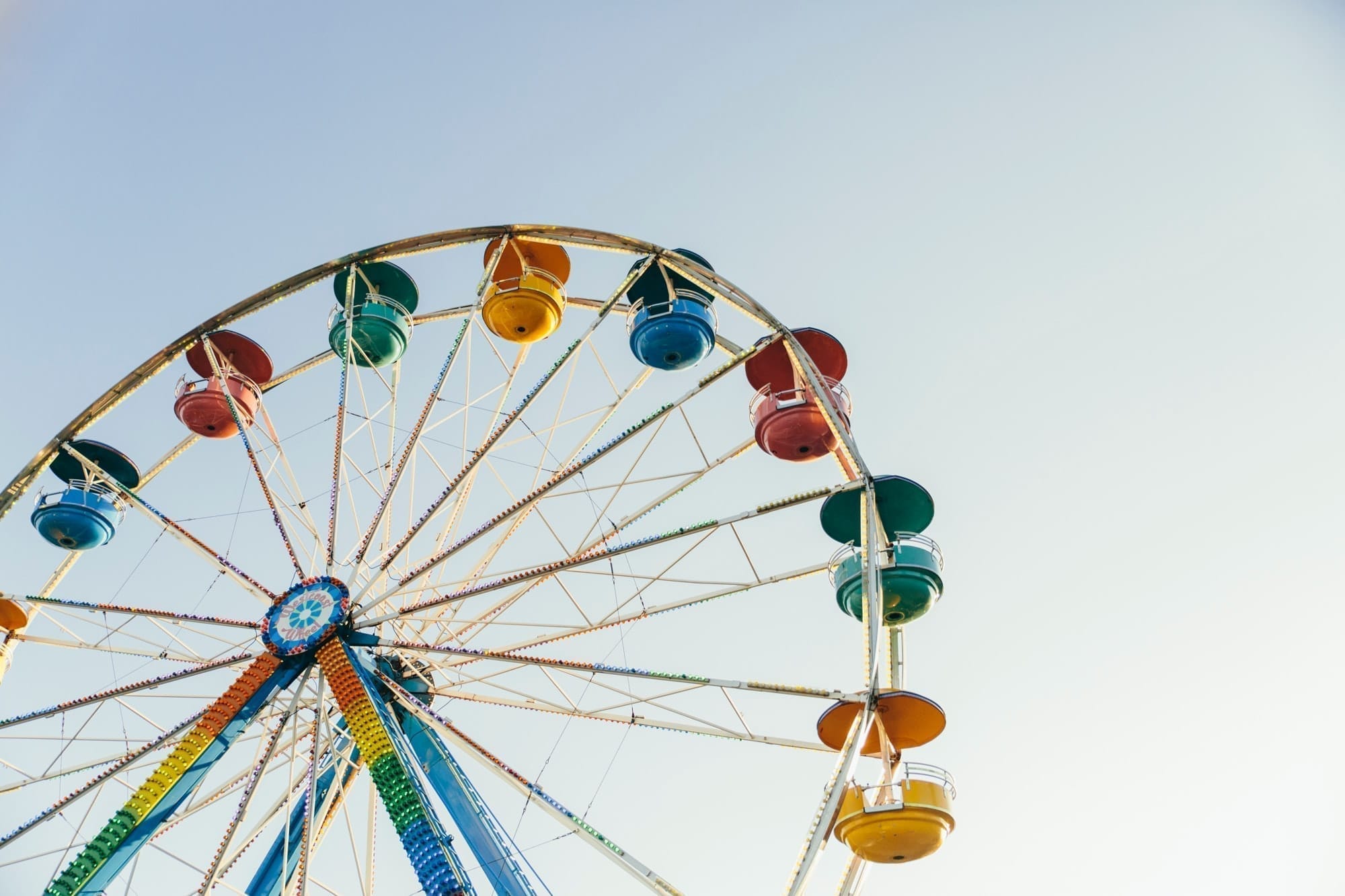 daniel roe nmdv1H6l 2w unsplash